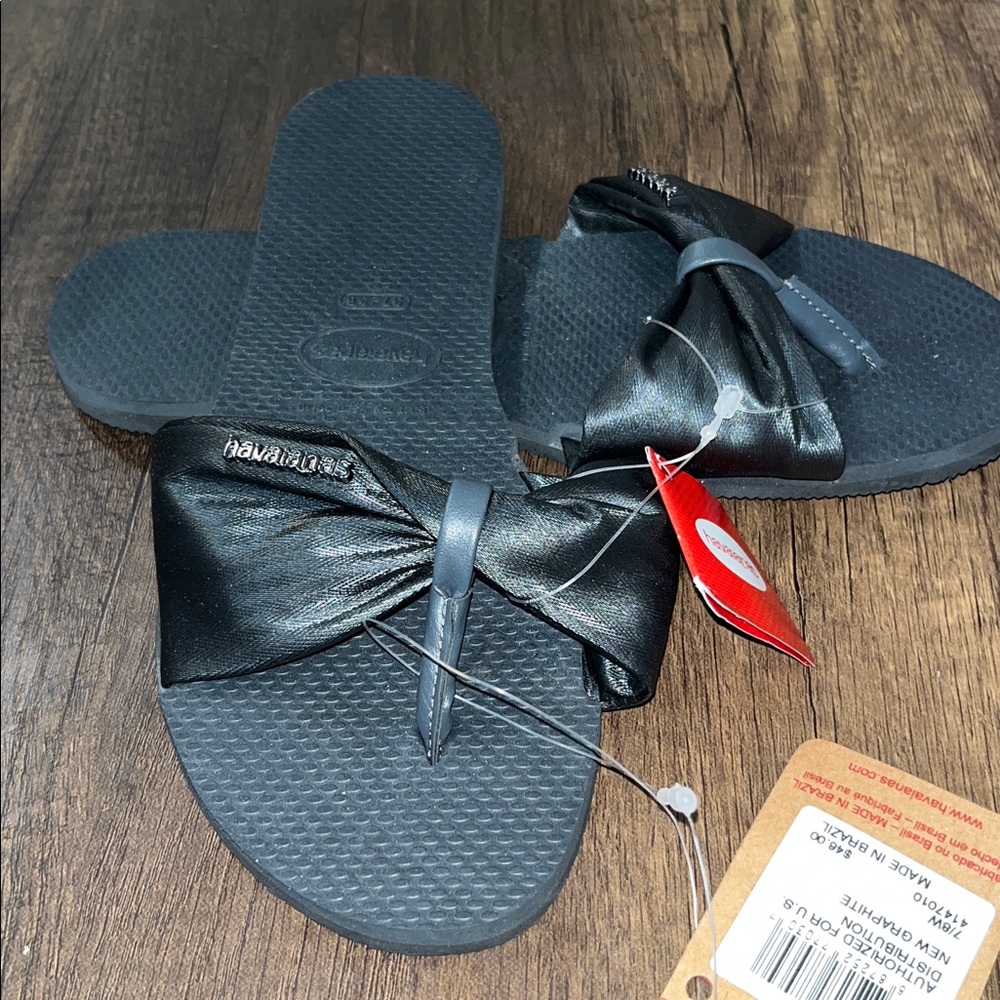 Havaianas black Knotted Slide Sandals with metal Logo size 7/8